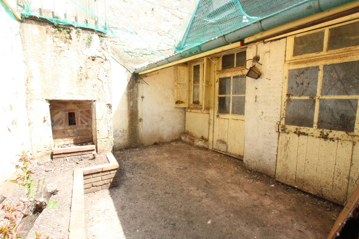 Maison à LA CHARITE-SUR-LOIRE