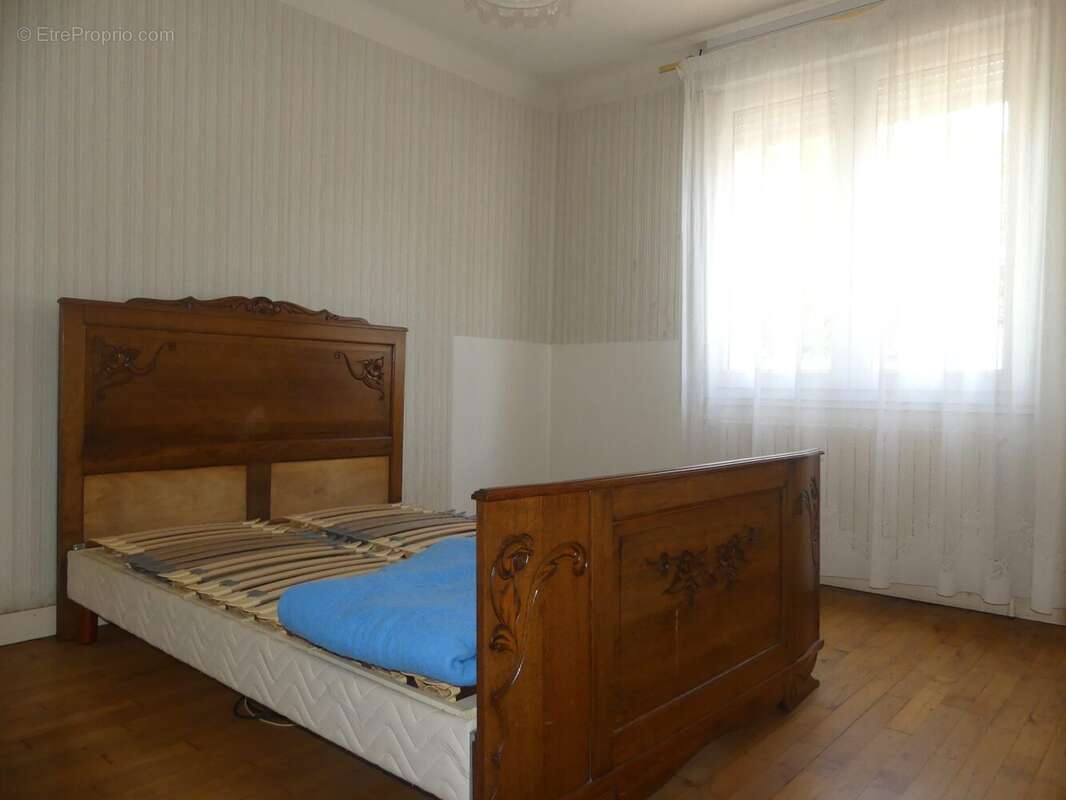 Maison 80 m² à Saint-Nicolas-De-Redon  - photo 5