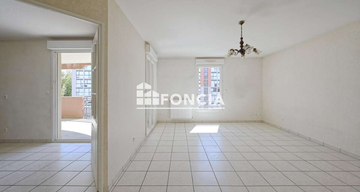Appartement à BOURGOIN-JALLIEU
