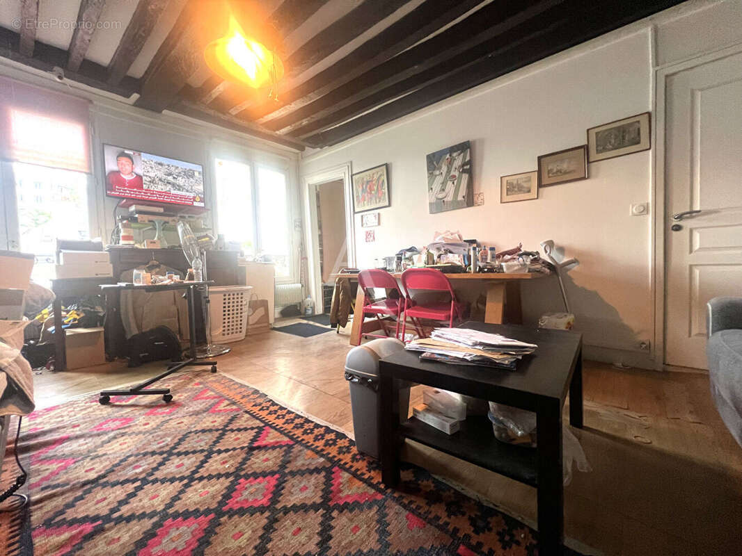 Appartement à PARIS-10E