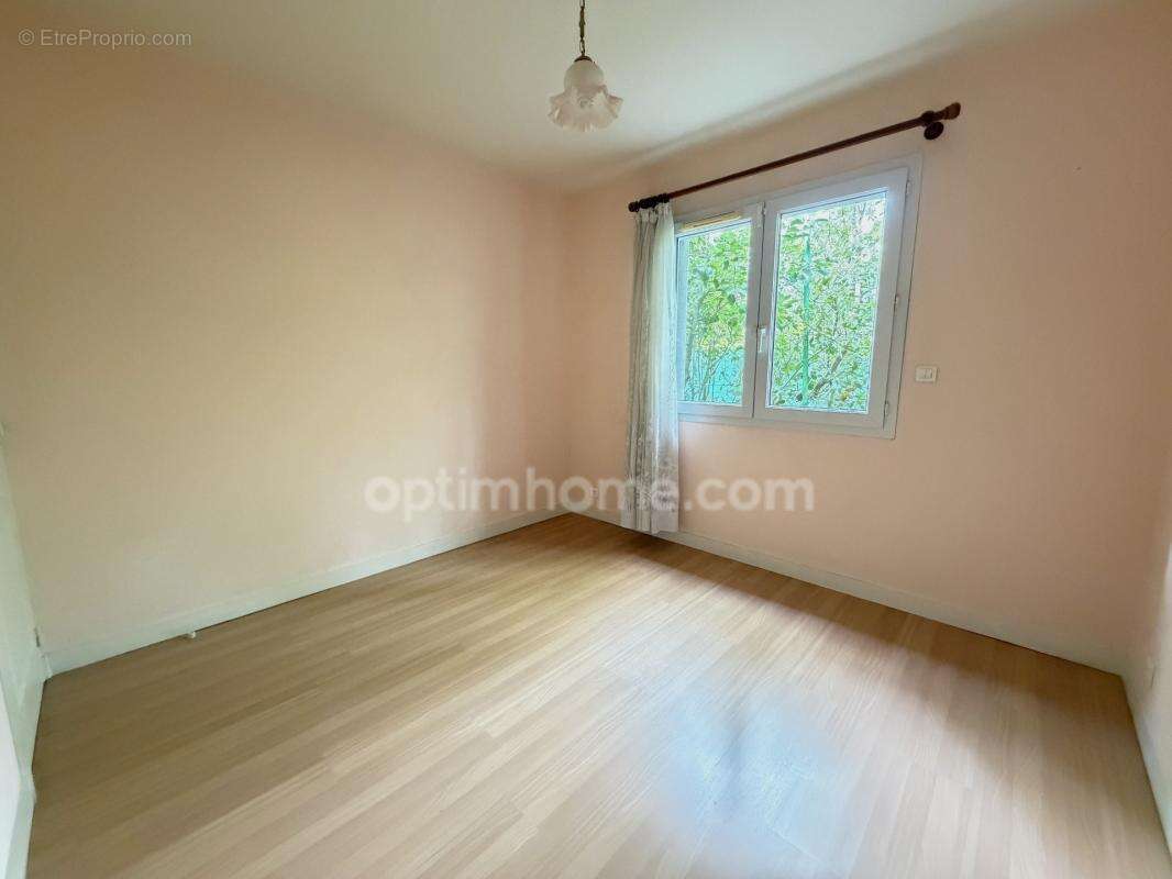 Maison 121m2 - 3 chambres - garage - jardin - photo 7