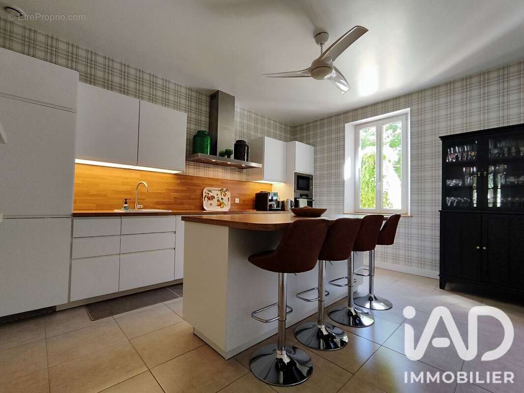 Maison 186 m² à Chalons-En-Champagne  - photo 6