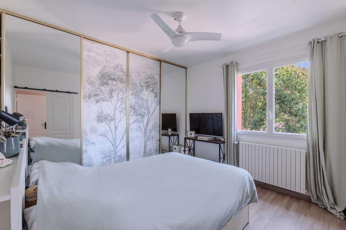 Maison Plain-Pied de 91 m² avec Terrain de 1 868 m² - photo 5