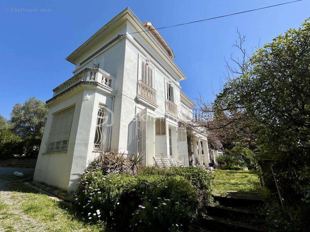 Maison à SAINT-RAPHAEL