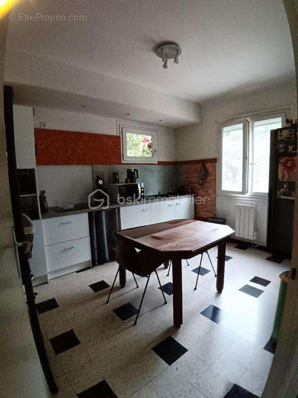 Ensemble immobilier avec appartements / terrasses / jardin / garages reynes 66400 - photo 12