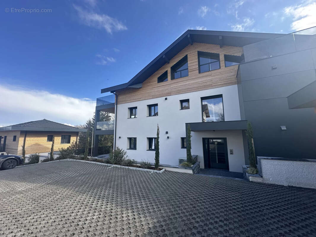 Appartement à NEUVECELLE