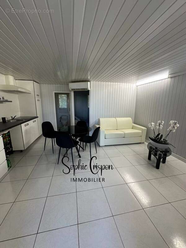 Appartement à LES ADRETS-DE-L&#039;ESTEREL