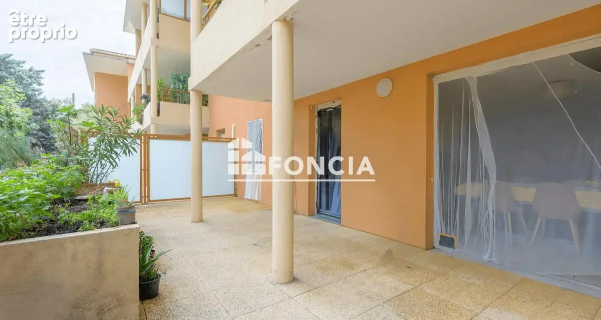 Avignon – Spacieux T4 de plain-pied avec terrasse de 30 m² et 2 garages – Investisseur - photo 2