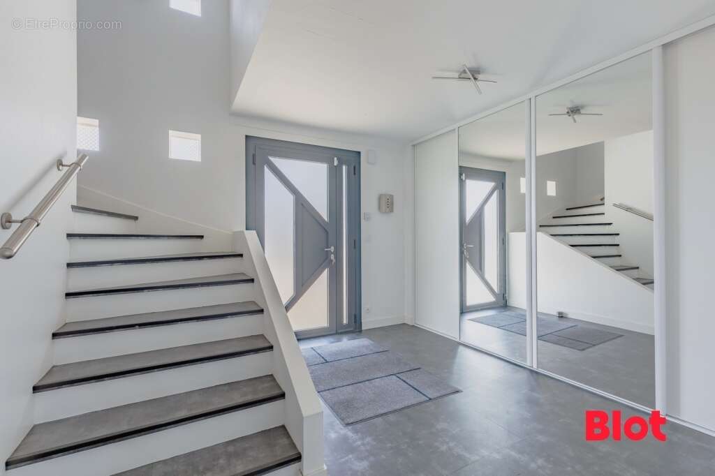 Maison 131 m² à Saint-Herblain  - photo 5