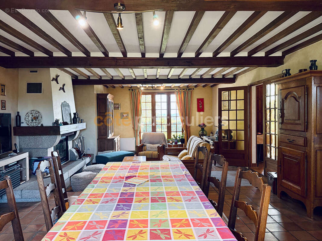 Maison à SAINT-JEAN-DES-BAISANTS