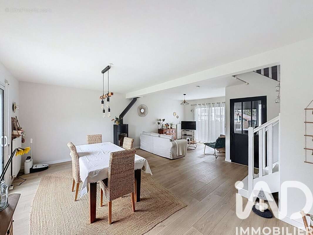 Maison 133 m² à Betton  - photo 4
