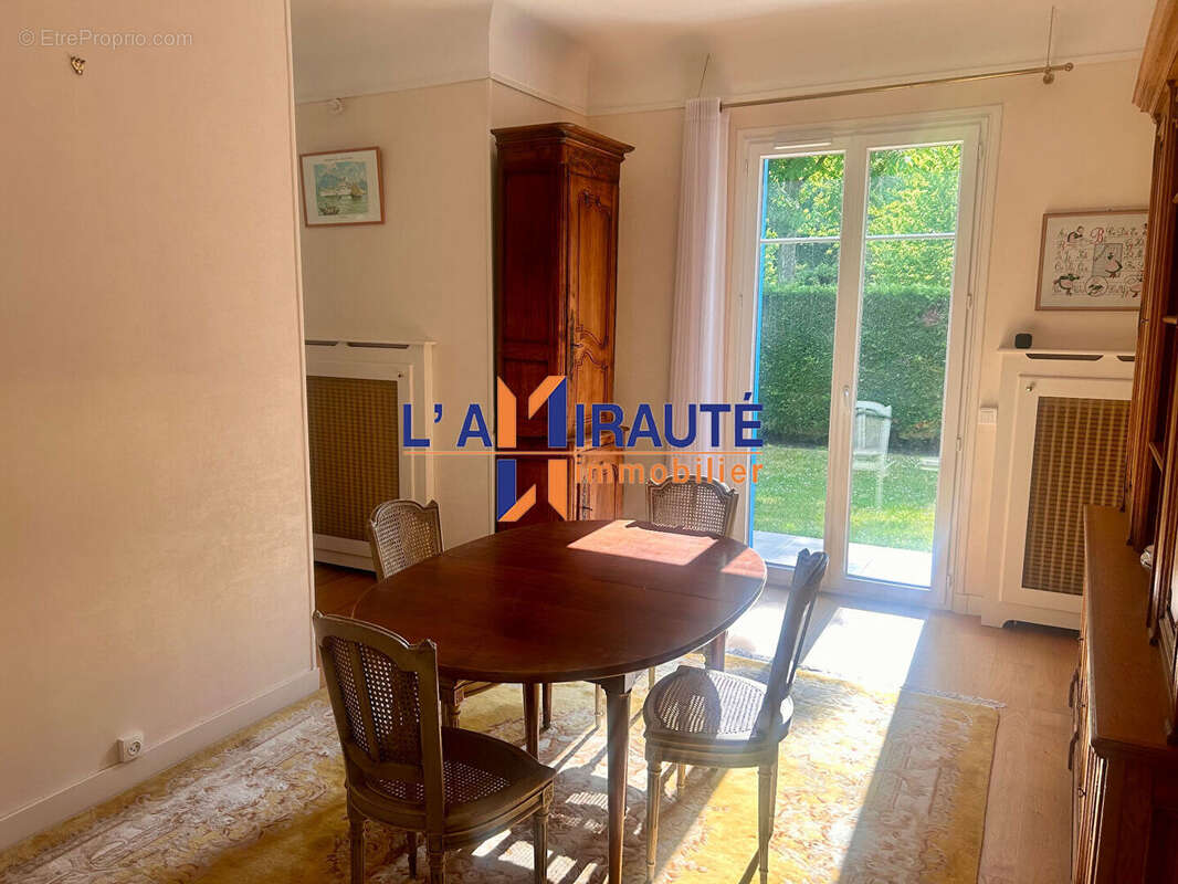 Maison à MAISONS-LAFFITTE