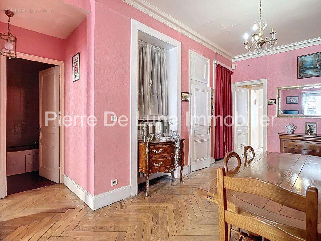 Lyon 1er – martinière  grand t2 de  69 m² – - photo 16