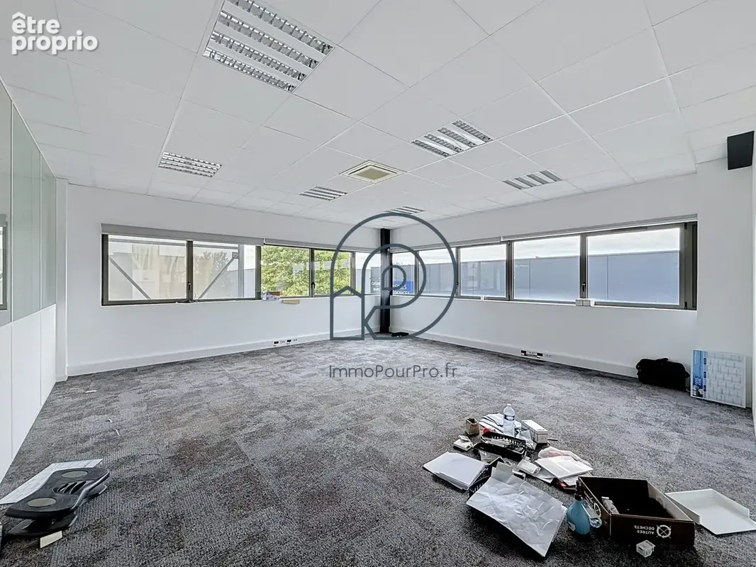 Commerce 300 m² à vendre à La Chapelle-D'armentieres (59930) - photo 8