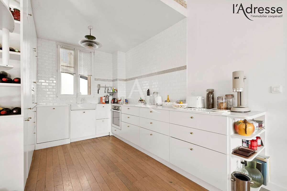 Appartement à SURESNES