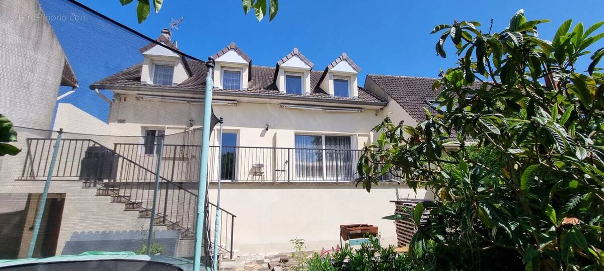 Maison à GARGES-LES-GONESSE