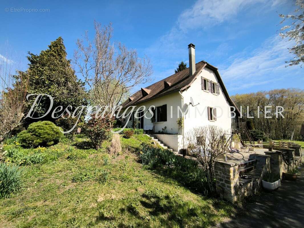 Maison à DUSSAC