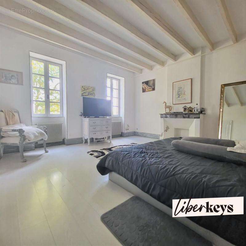 Maison à CADALEN