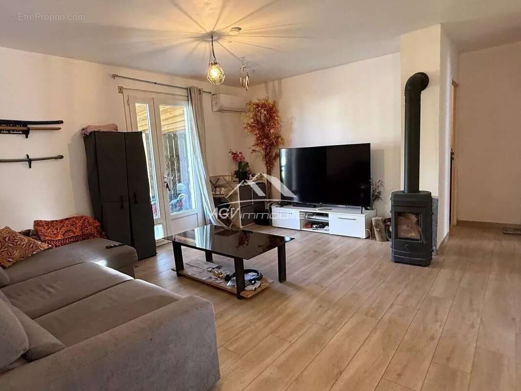 Proche Servas  , au calme , sans vis à vis maison sur 2400 m² de terrain - photo 3