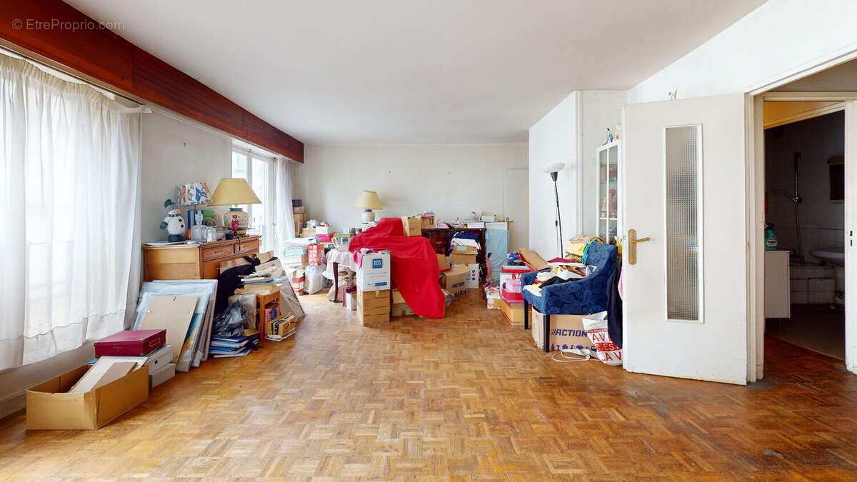 Appartement à PARIS-14E