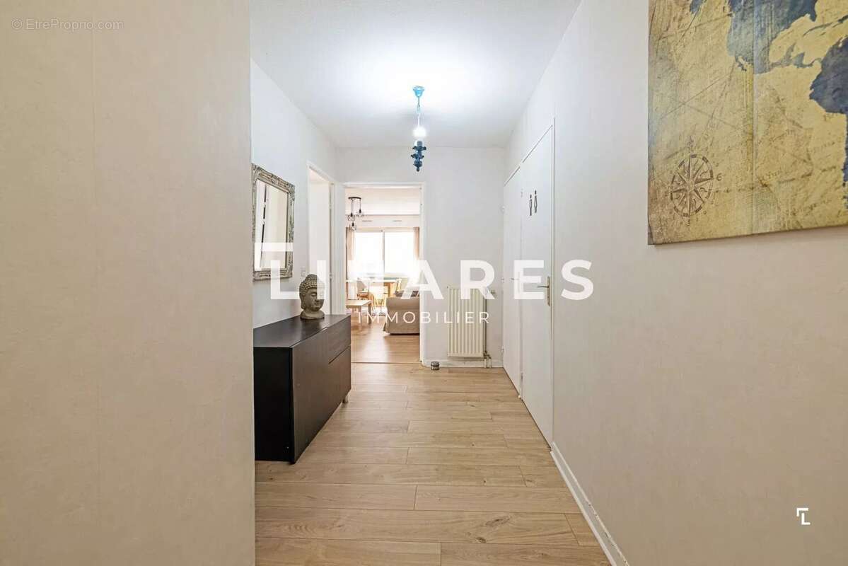 Appartement à MARSEILLE-6E