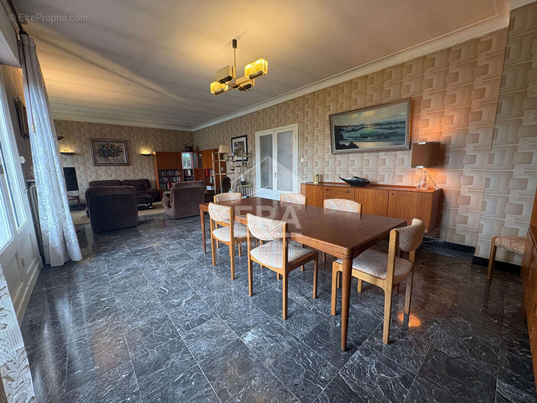 Maison à SOUES