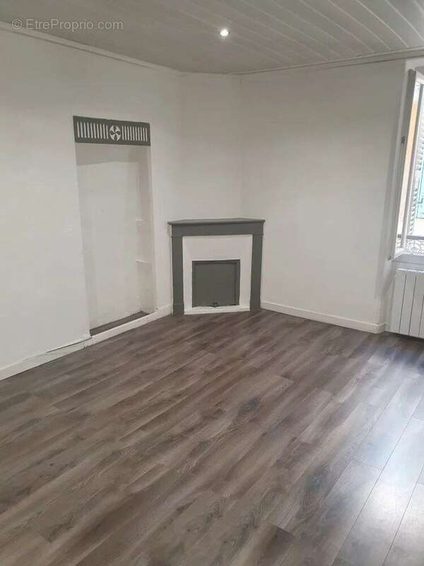 Appartement à VALLAURIS