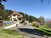 Maison à SAINT-GENES-CHAMPANELLE