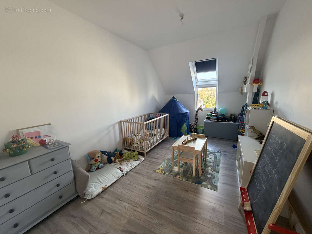Appartement à LA VILLE-AUX-DAMES