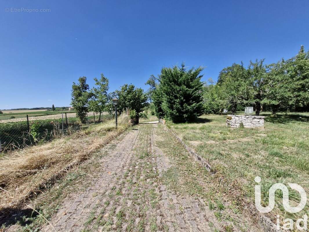 Photo 3 - Maison à SAINT-AUBIN-DE-CADELECH