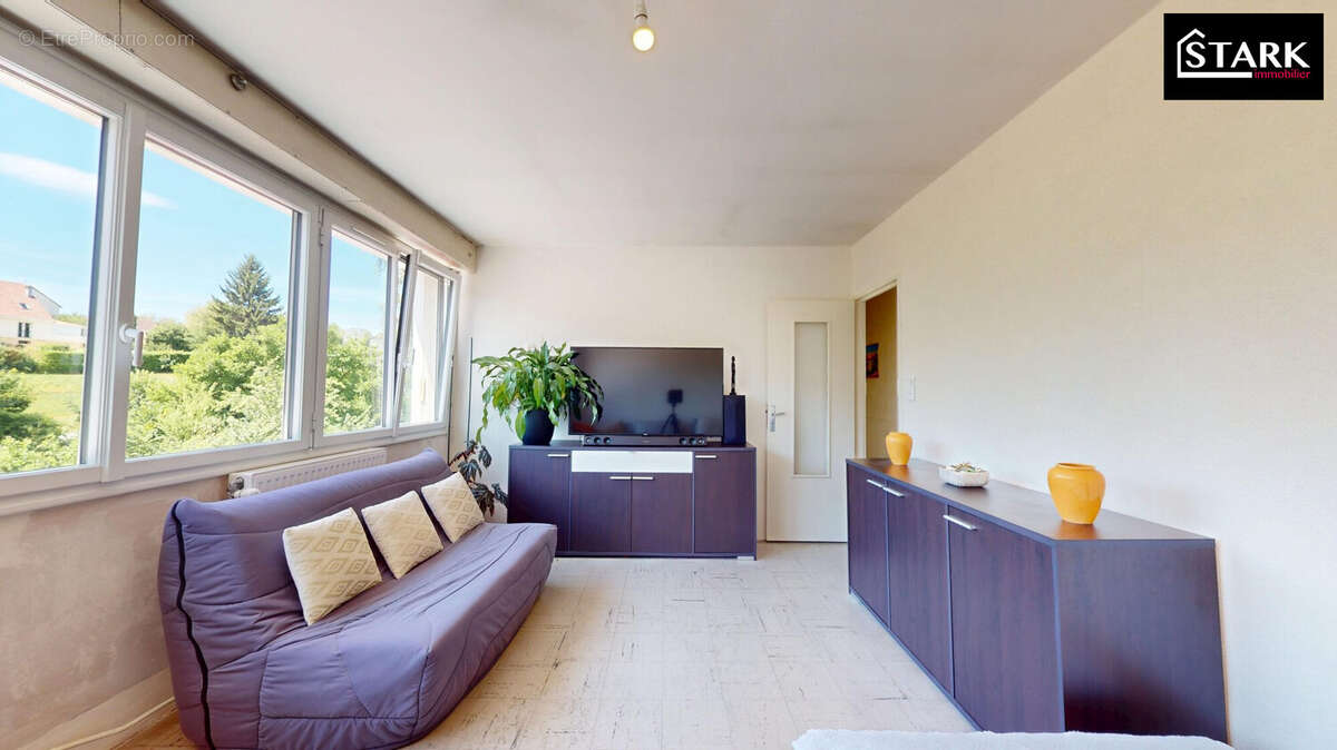 Maison 143 m² à Andelnans  - photo 9