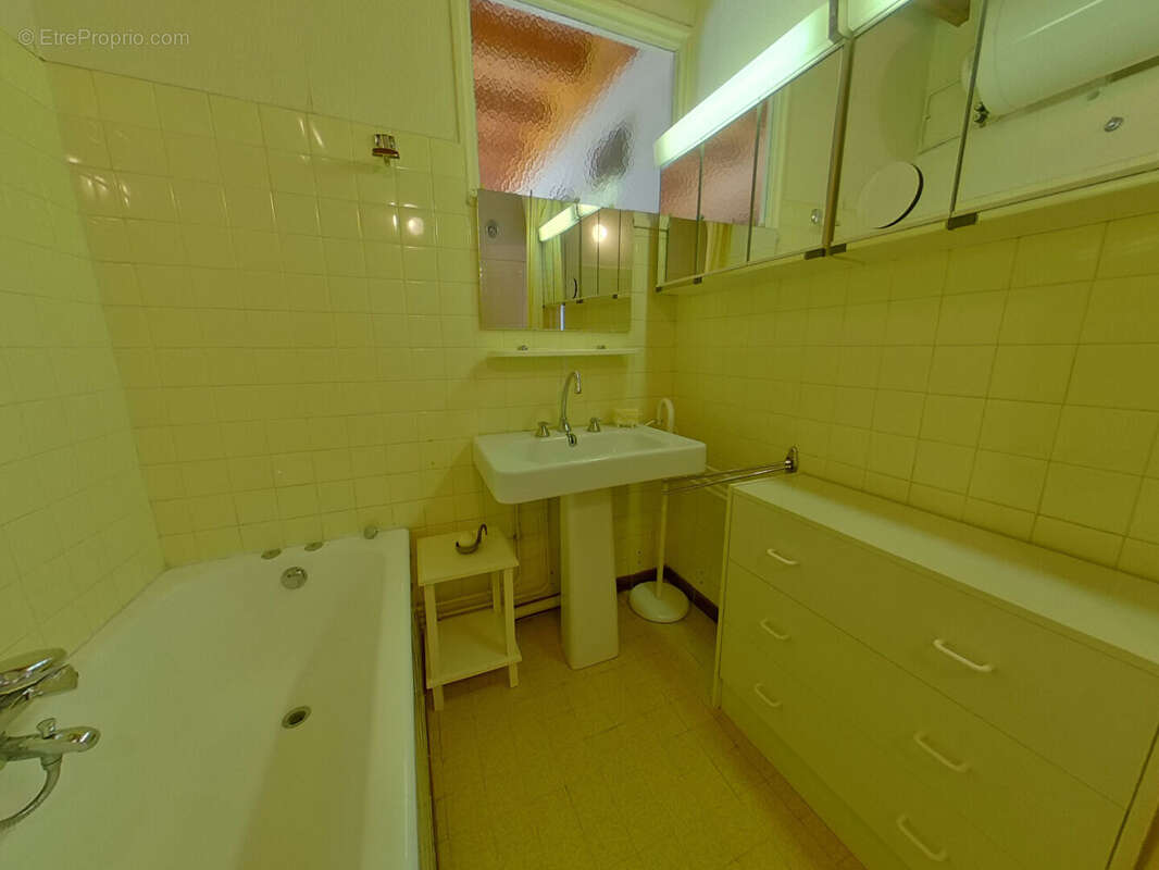 Appartement à LES THUILES