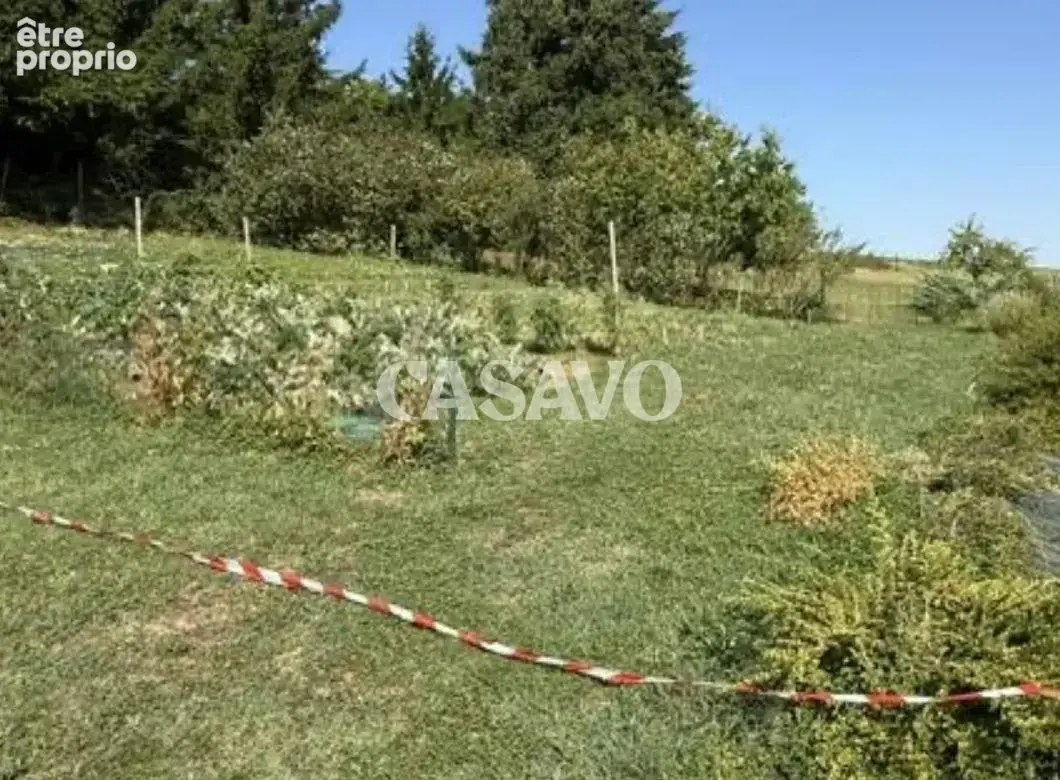 Terrain constructible de 1592m² à Seyssuel - photo 5