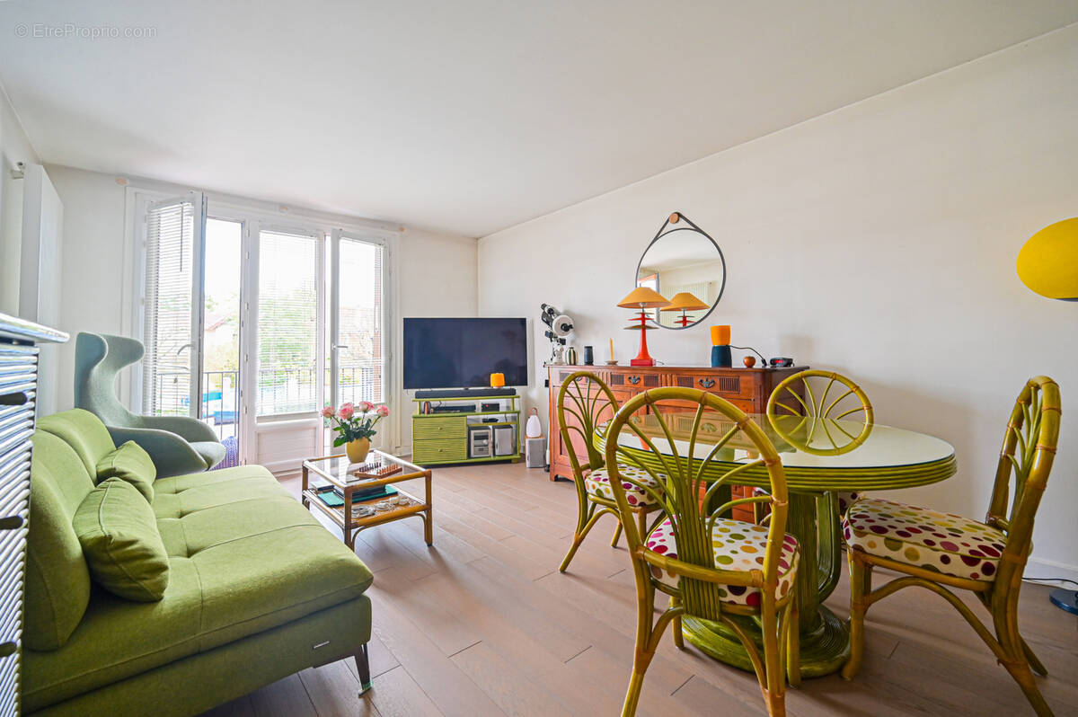 Appartement à SAINT-MAUR-DES-FOSSES