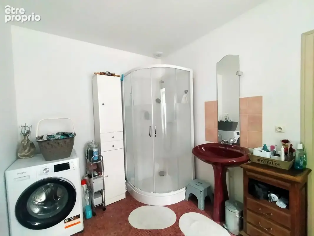 Maison à vendre Chémeré le Roi salle d'eau