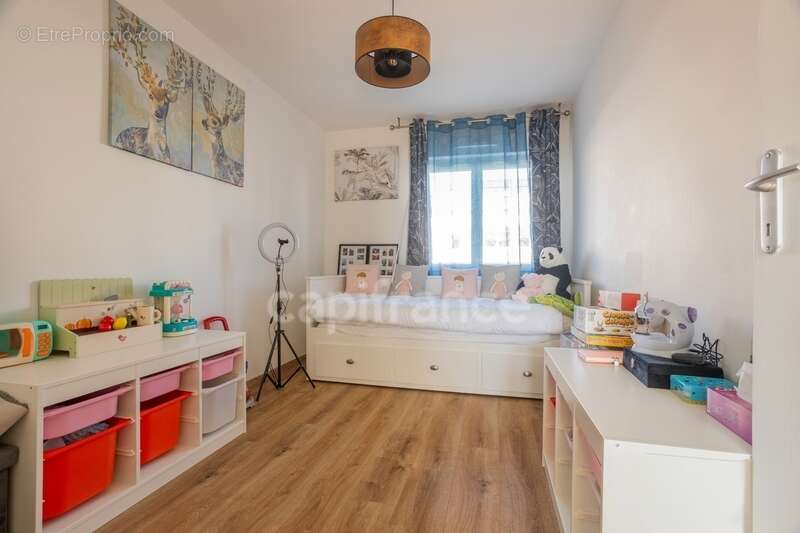 Maison à VILLENAVE-D'ORNON