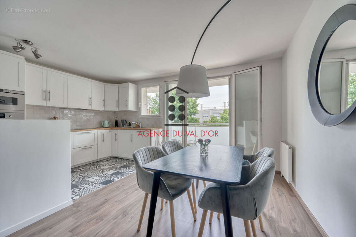 Appartement à SURESNES