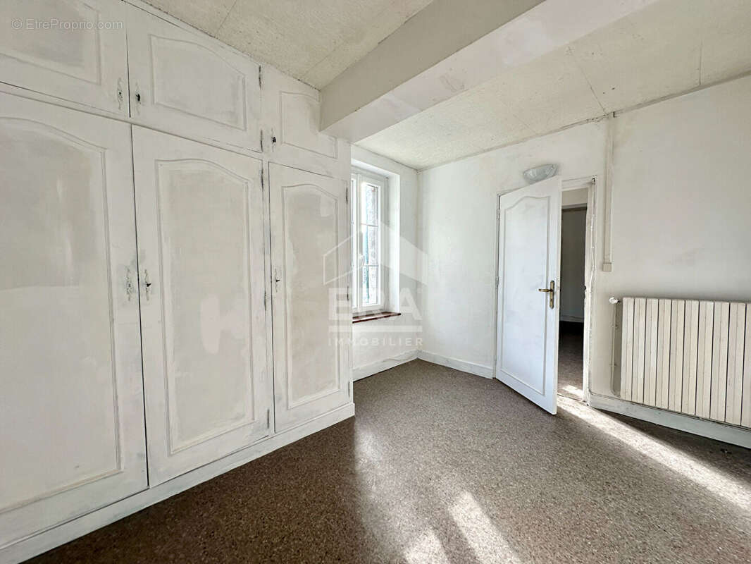 Maison à LORREZ-LE-BOCAGE-PREAUX