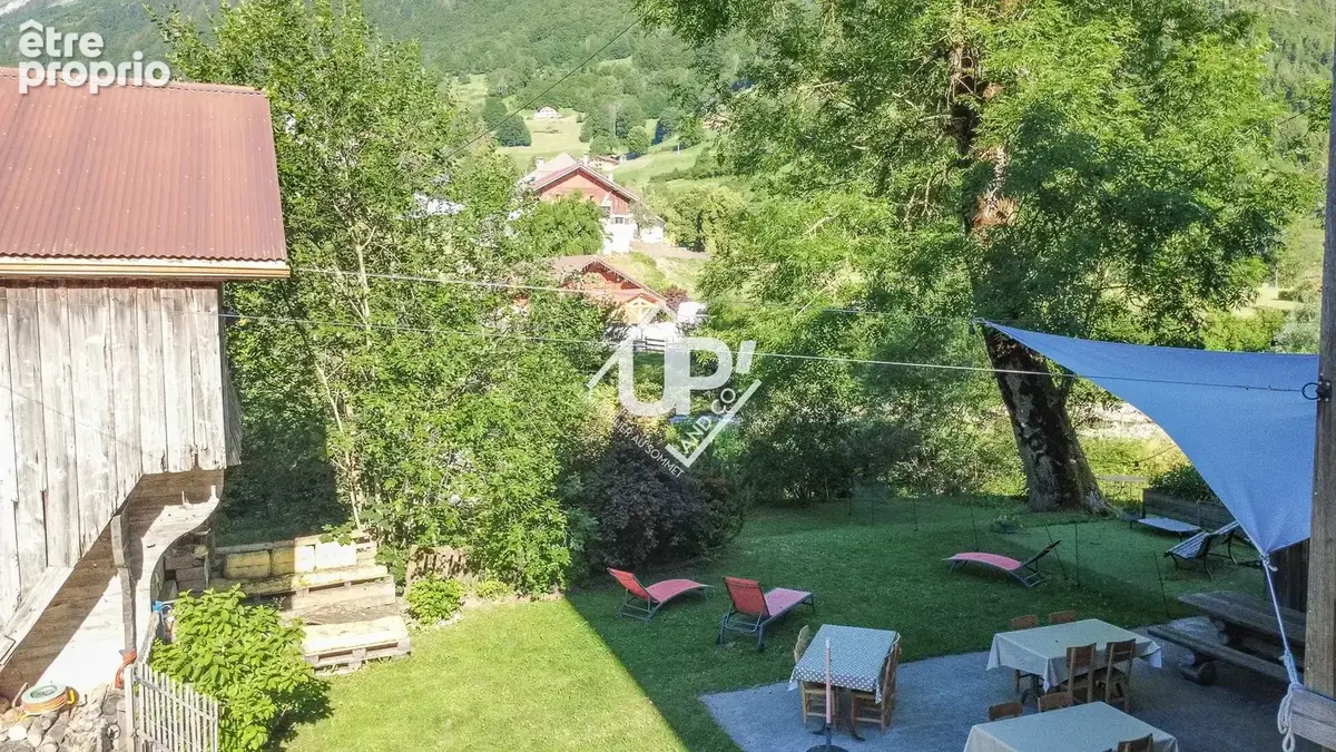 Ensemble immobilier de caractère – Plus de 530 m² au cœur des Aravis - photo 10