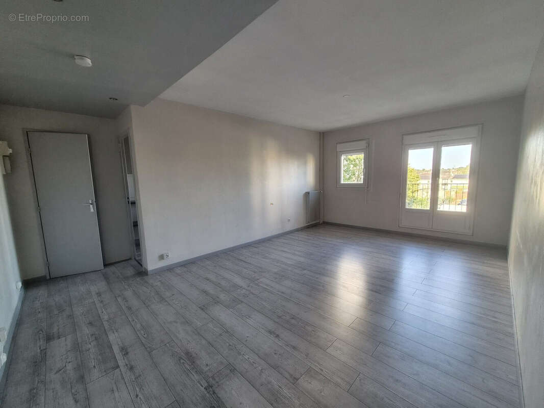 Appartement 68 m² à Fleury-Les-Aubrais  - photo 8