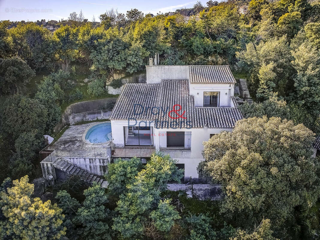 Villa  indépendante de  6 pièces avec  piscine à rénover - photo 31