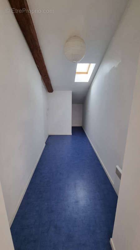 Appartement à MEES