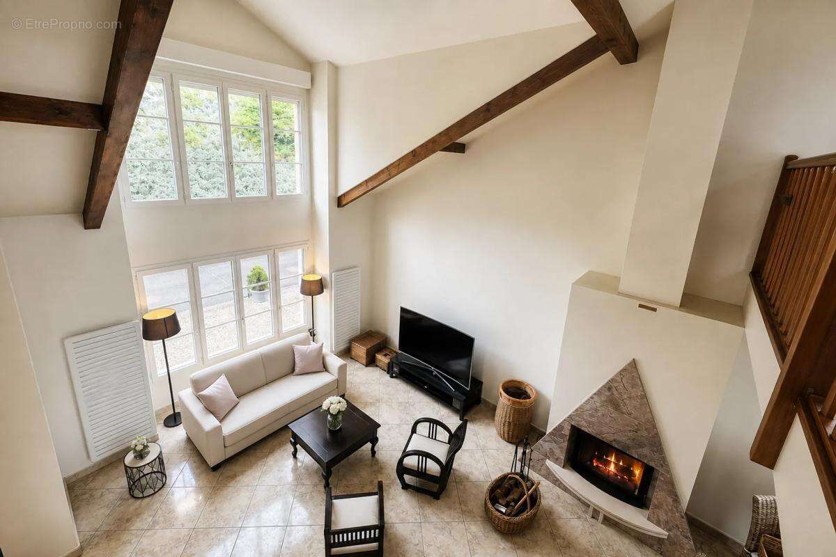 Maison à CHANCIA