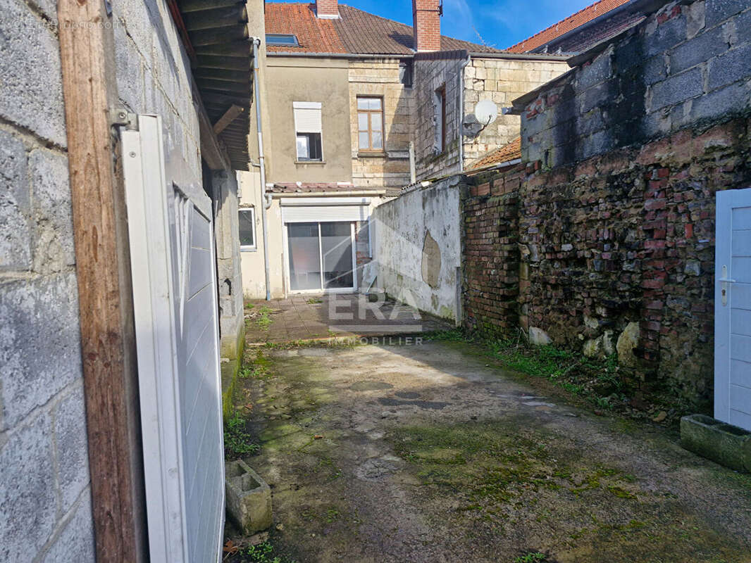 Maison à BRUAY-LA-BUISSIERE