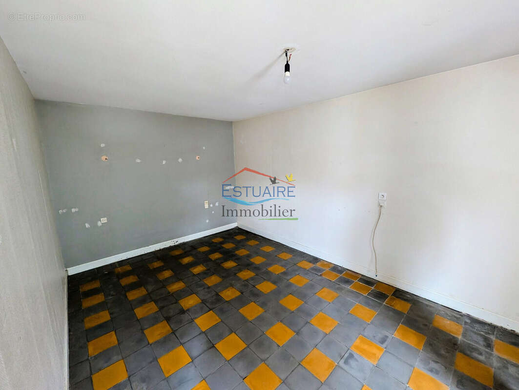 Maison 102 m² à Saffre  - photo 6