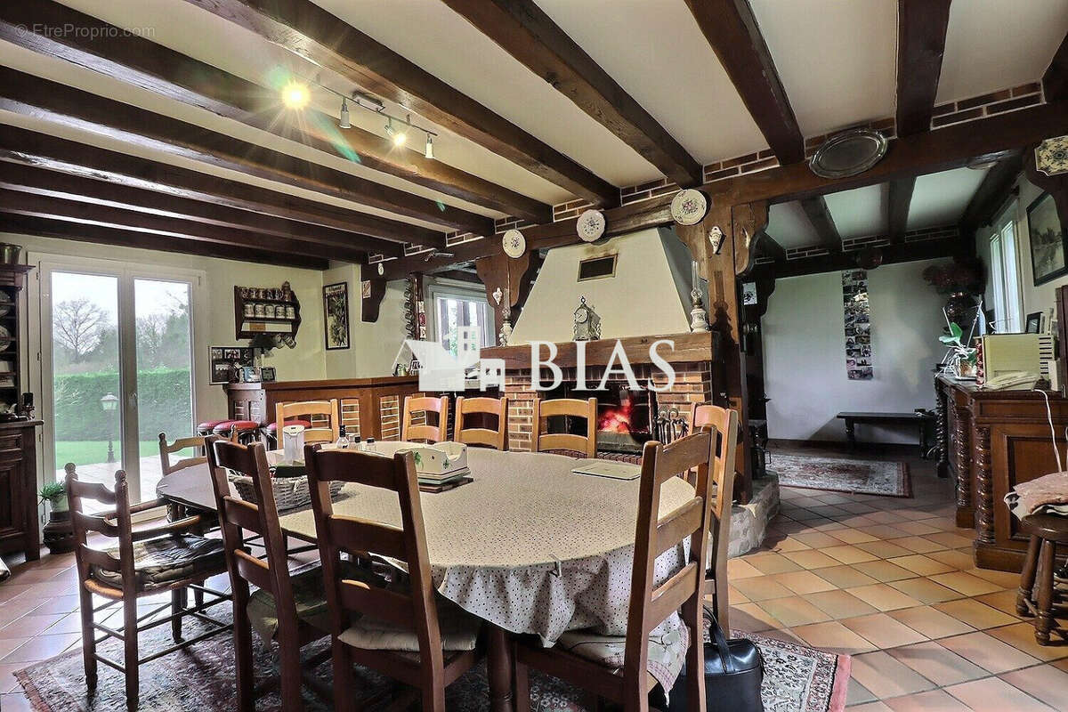 Maison à PONT-L'EVEQUE