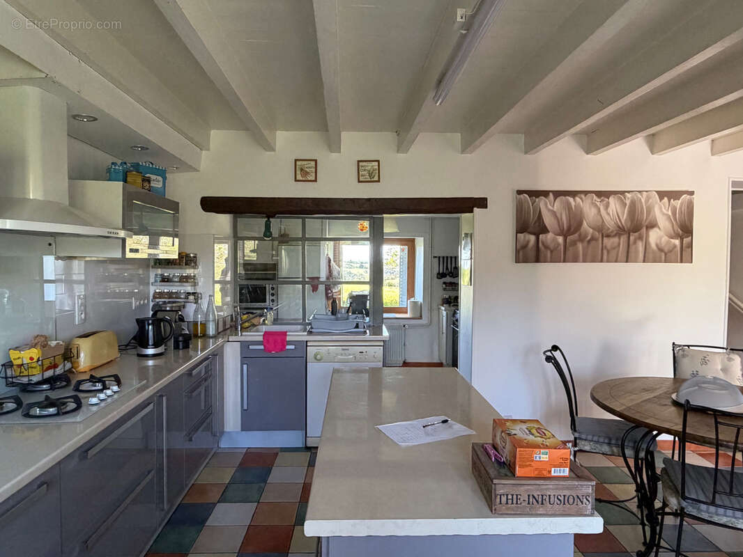 Maison à SAINT-FLOUR