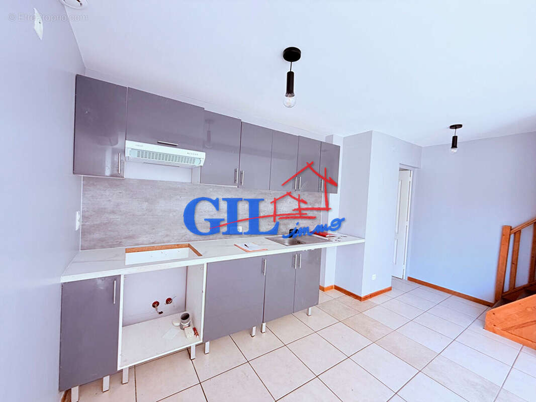 Maison à SAVIGNY-LE-TEMPLE