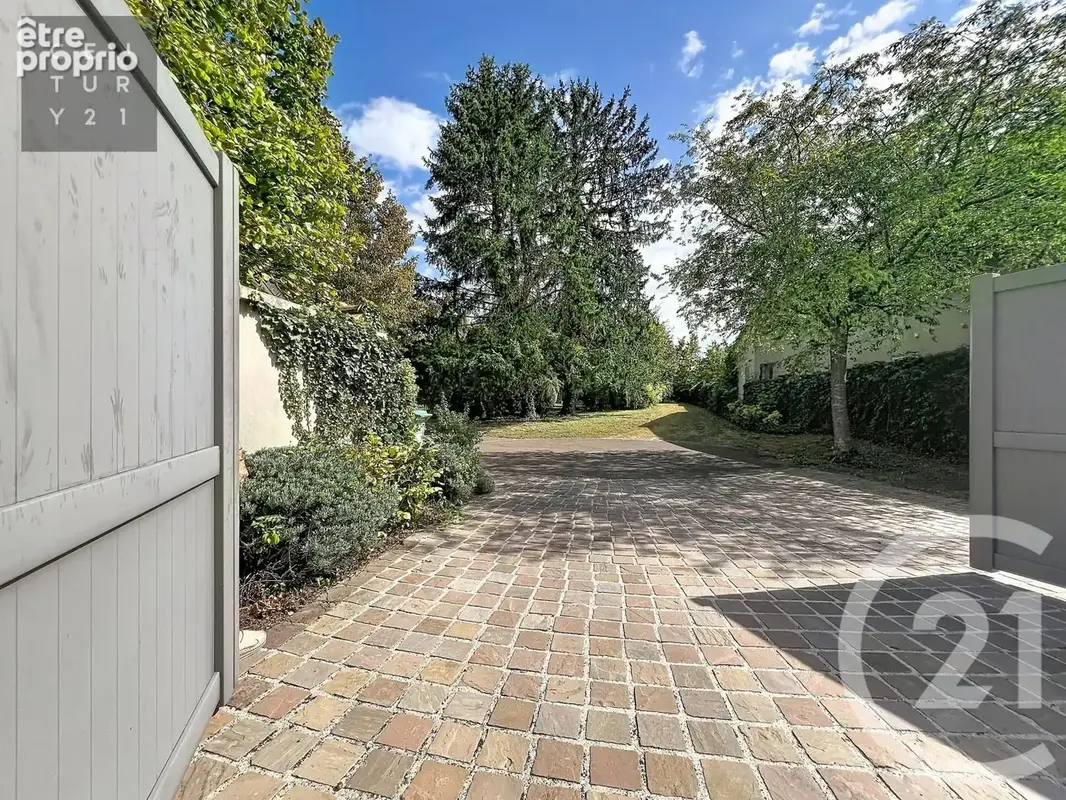 Maison 10 pièces 341 m² à vendre à Pont-Sainte-Marie (10150) - photo 14