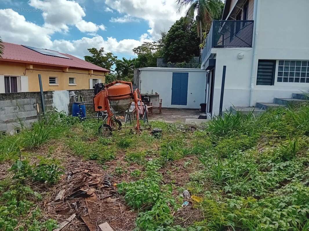 Terrain à SAINT-PAUL